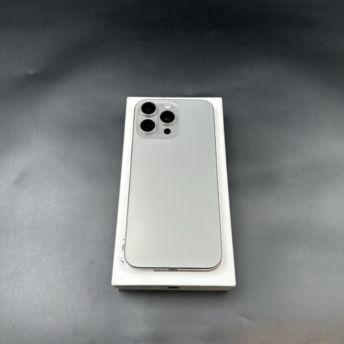 iPhone 15 Pro Max 256GB Natural Titanium - Image 11