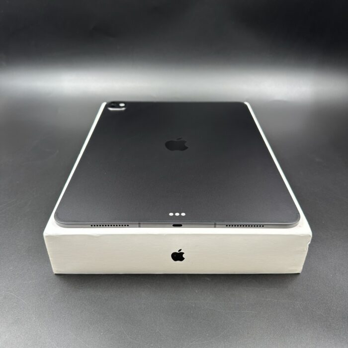 iPad Pro 11-Inch (M4) 256GB WIFI  Space Black - Image 4