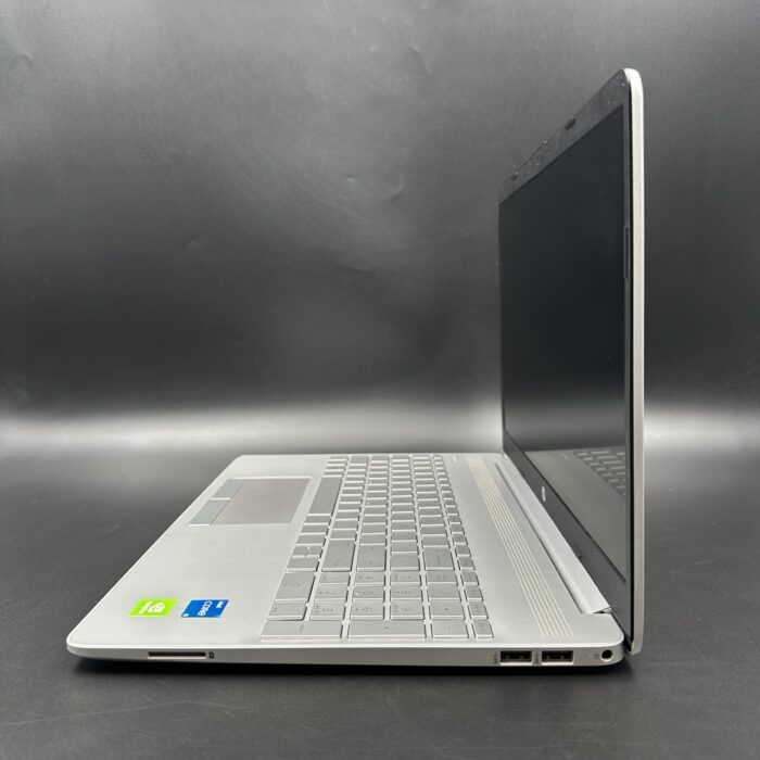 HP 15-dw3xxx 11th Gen Intel® Core™ i5 @2.40Ghz 8GB RAM and 1TB SSD Silver - Image 4