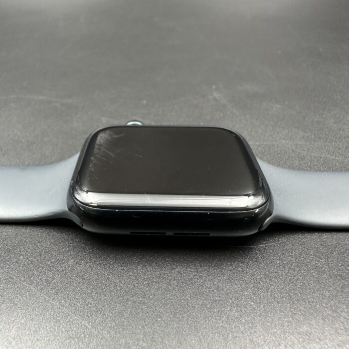 Apple Watch SE (2nd Gen) 44MM Midnight - Image 2