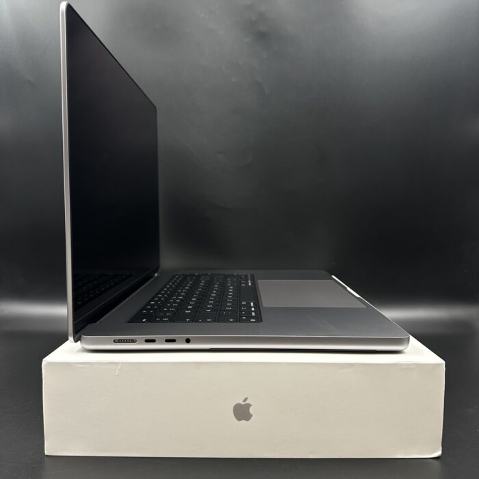 MacBook Pro 16" M2 Max 32GB Ram 1TB Space Grey - Image 3