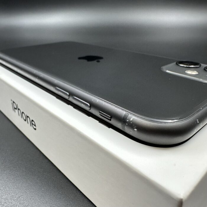 iPhone 11 64GB Black - Image 6