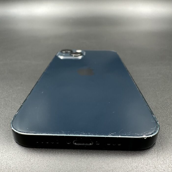 iPhone 13 128GB Midnight - Image 3