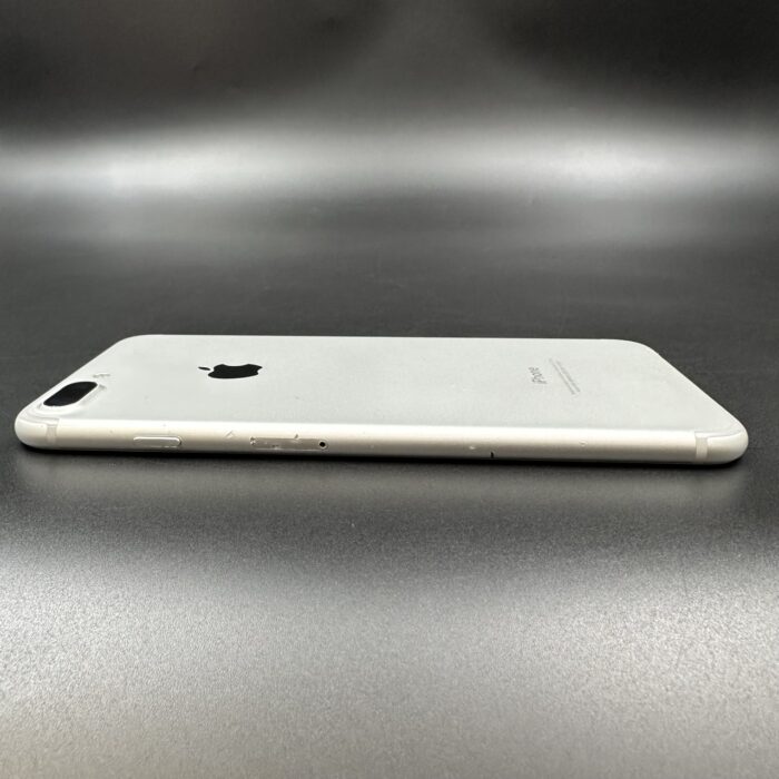 iPhone 7 Plus 128GB Silver - Image 2