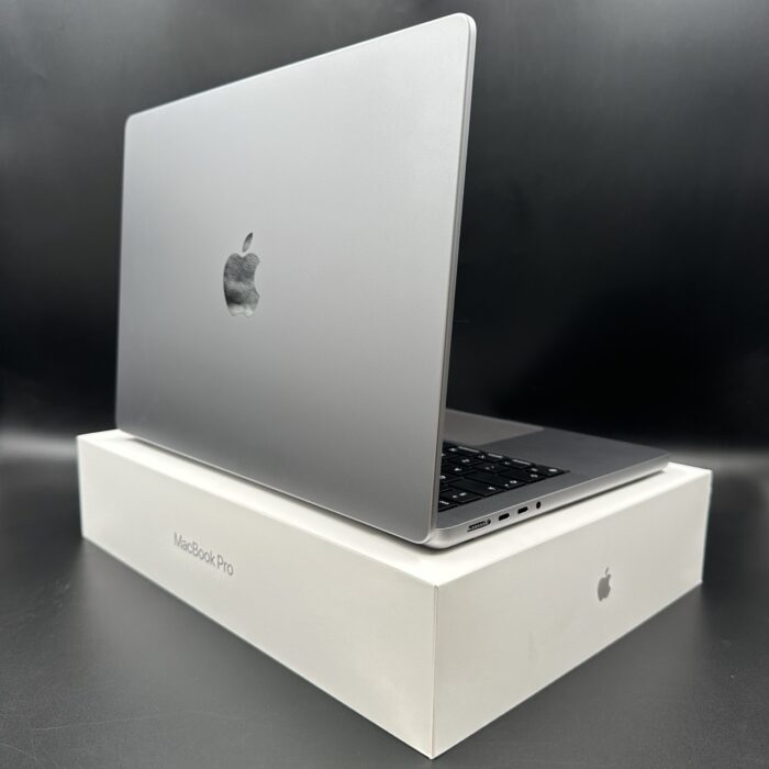 Macbook Pro 14" M3 | 8GB | 512GB | Space Grey - Image 3