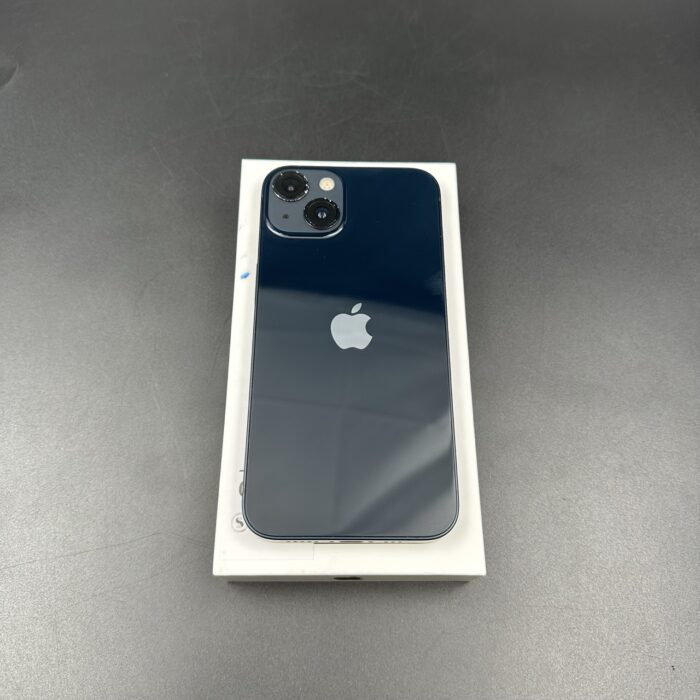 iPhone 13 128GB Midnight - Image 9