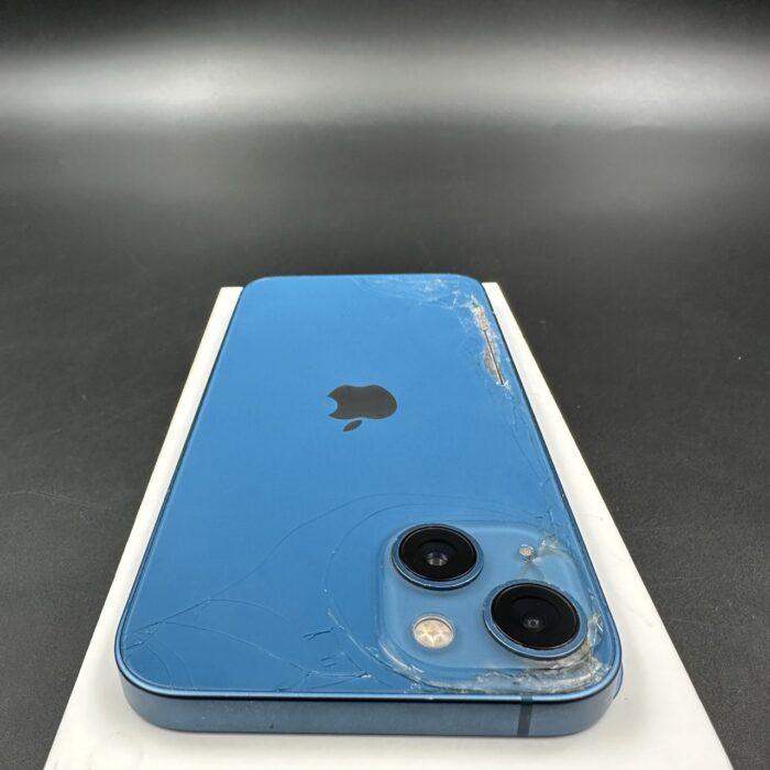 iPhone 13 128GB Blue (Cracked Back) - Image 6