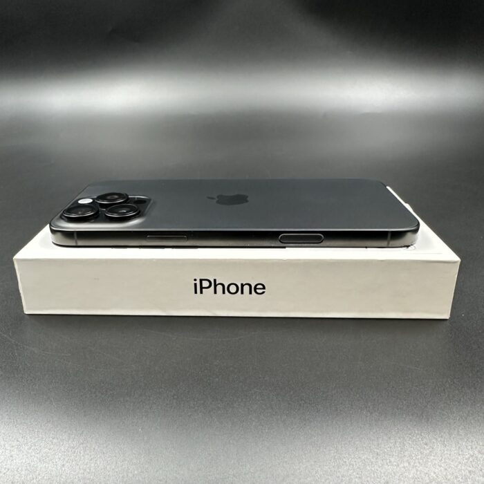 iPhone 16 Pro Max 256GB Black Titanium - Image 3