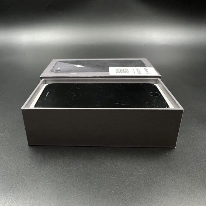 iPhone 8 64GB Space Grey - Image 2