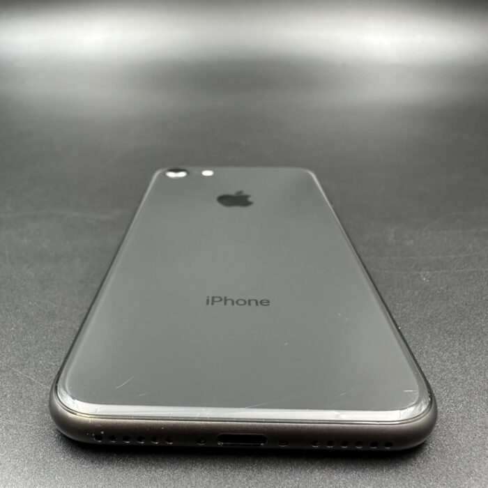 iPhone 8 64GB Space Grey - Image 3