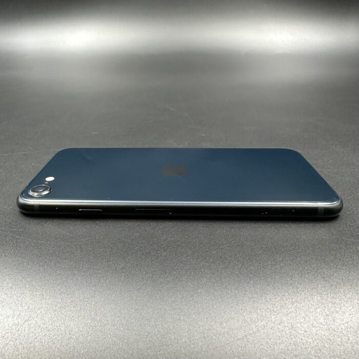 iPhone SE (3rd Gen) 64GB Midnight - Image 2