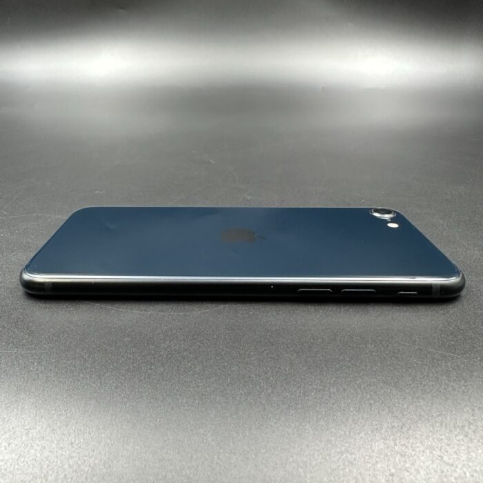 iPhone SE (3rd Gen) 64GB Midnight - Image 4