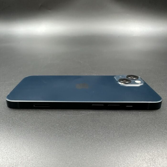 iPhone 13 128GB Midnight - Image 4