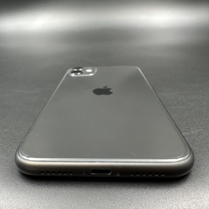 iPhone 11 256GB Black - Image 3
