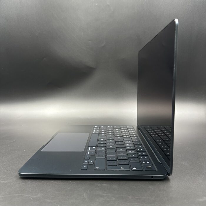 Macbook Air M2 13" 256GB Midnight - Image 4