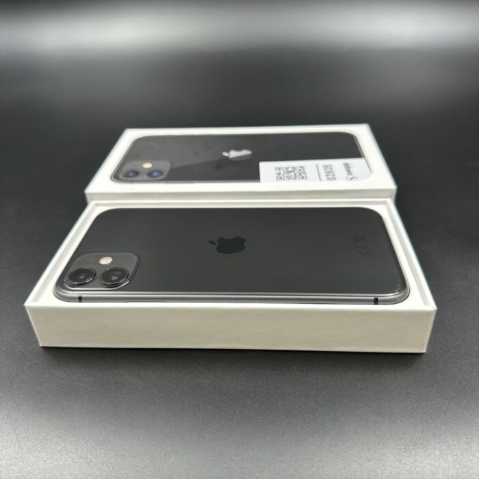 iPhone 11 64GB Black - Image 2