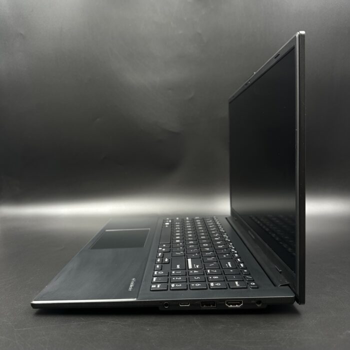 Asus VivoBook Go 15 E1504GA | Inte Core i3 | 8GB Ram | 512GB SSD | Black - Image 4