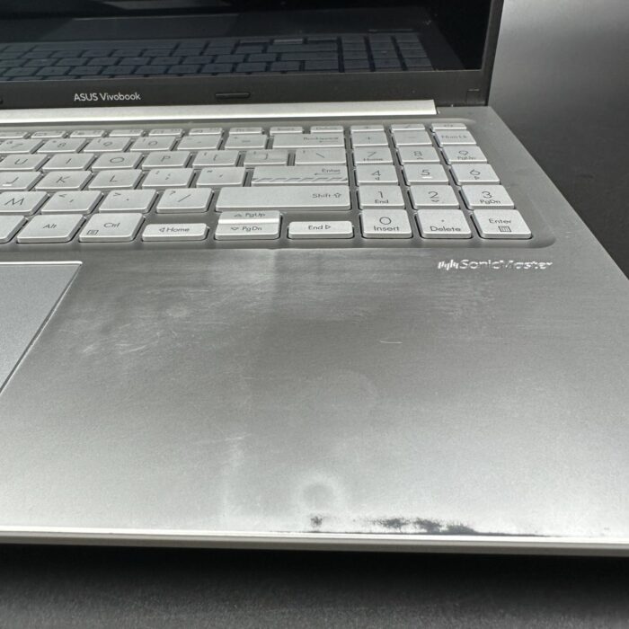 Asus VivoBook M1505YA | AMD Ryzen 5 | 16GB Ram | 512GB SSD | Silver - Image 5