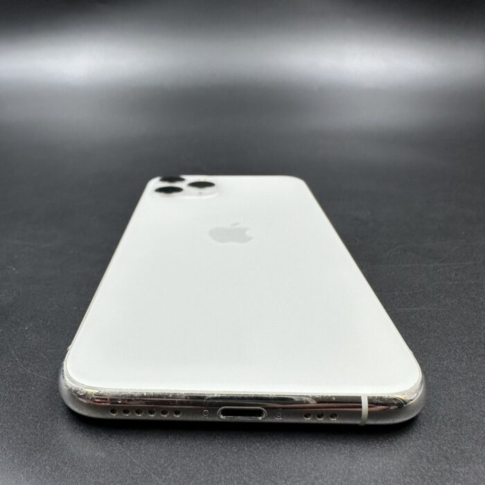 iPhone 11 Pro 256GB Silver - Image 4