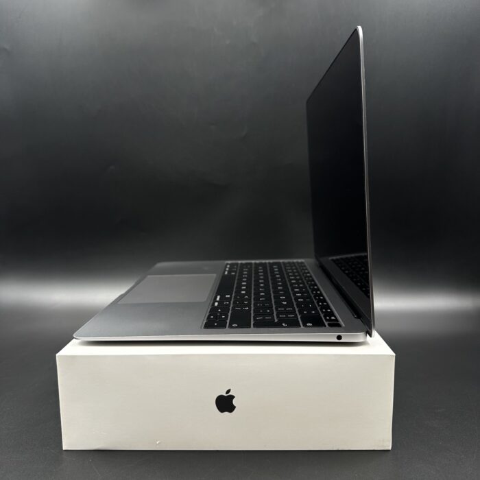 Macbook Air 13" 2019 128GB SSD | Intel Core i5 | 8GB Ram | Space Grey - Image 4