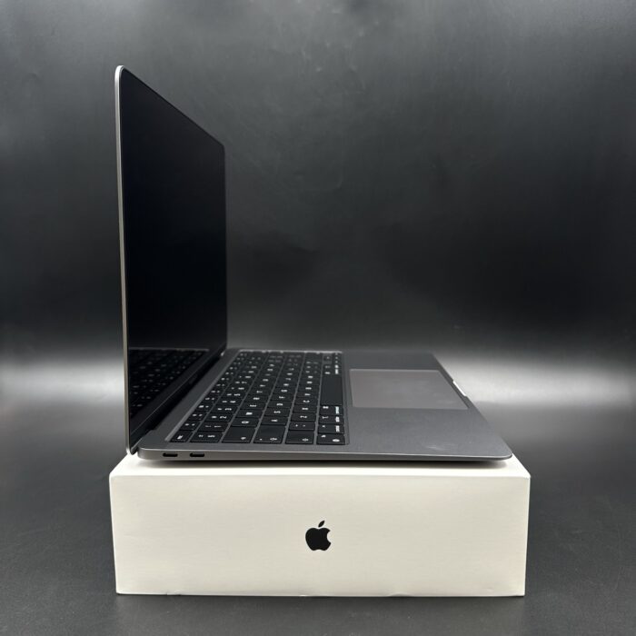 Macbook Air M1 13" 256GB Space Grey - Image 3