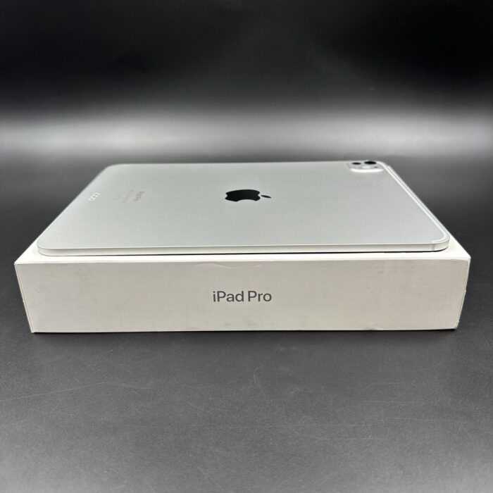 iPad Pro 11-Inch (M4) 256GB WIFI Silver - Image 5