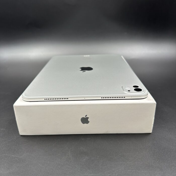 iPad Pro 11-Inch (M4) 256GB WIFI Silver - Image 6