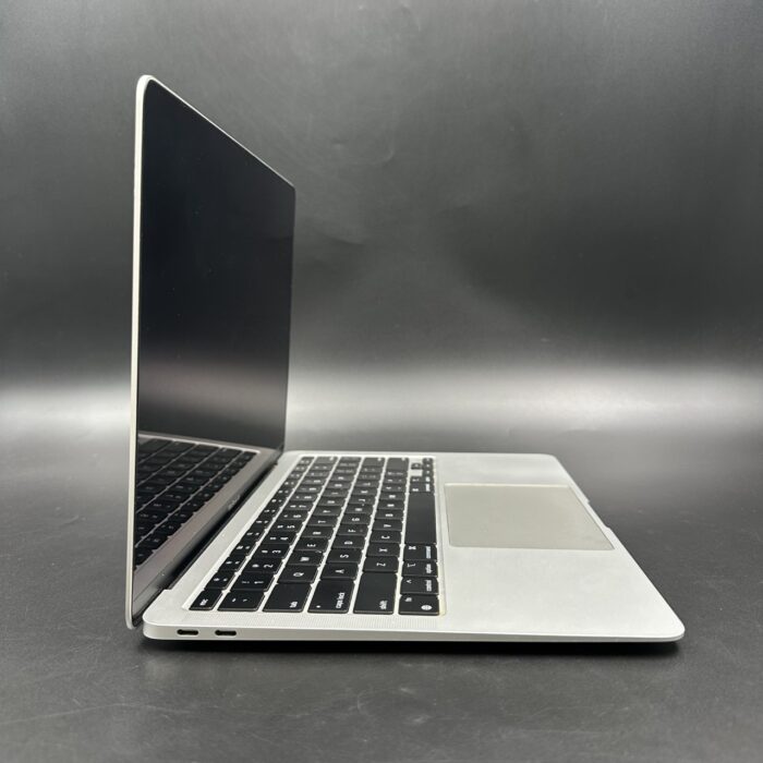 Macbook Air M1 8GB 256GB Silver - Image 3