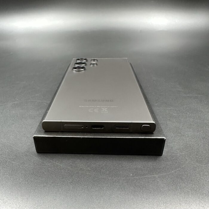 Samsung Galaxy S24 Ultra 256GB Titanium Black - Image 4