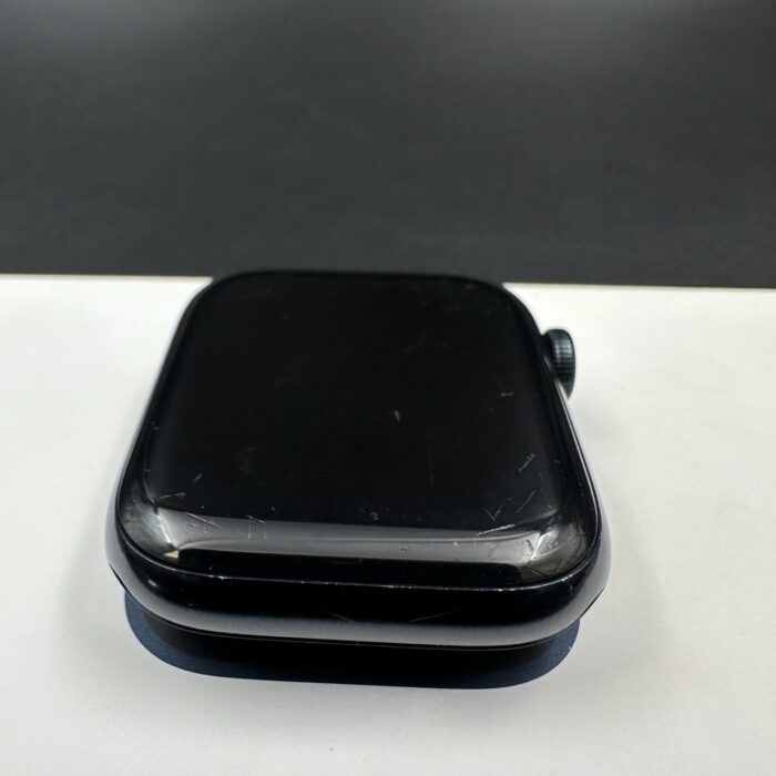 Apple Watch SE (2nd Gen) 44MM Midnight - Image 2