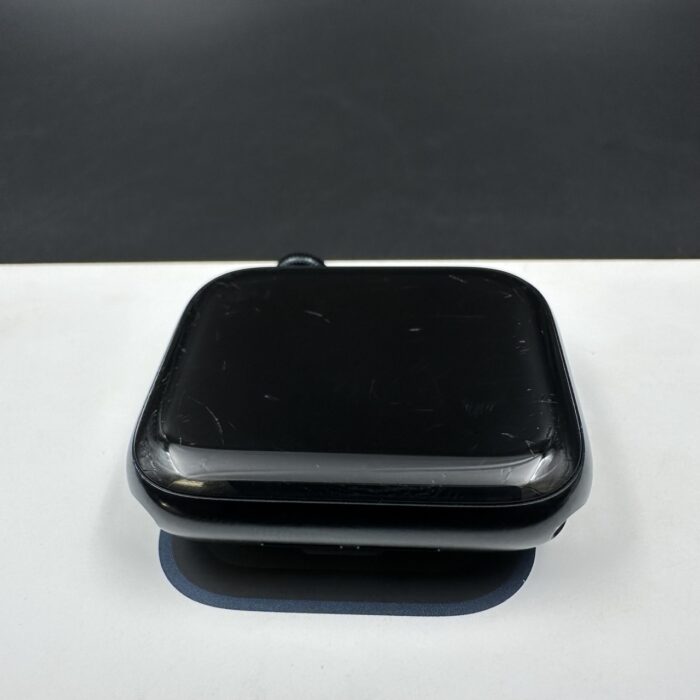 Apple Watch SE (2nd Gen) 44MM Midnight - Image 5
