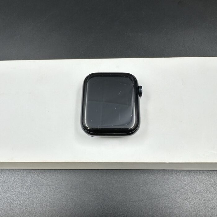 Apple Watch SE (2nd Gen) 44MM Midnight - Image 6