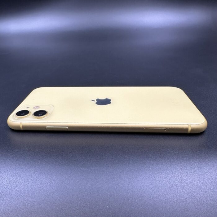 iPhone 11 64GB Yellow - Image 2