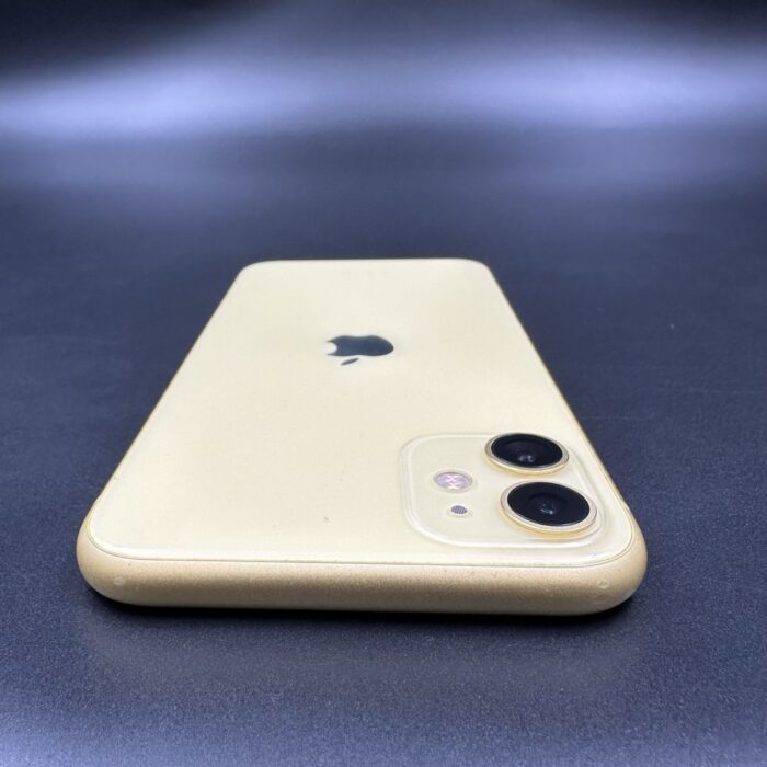 iPhone 11 64GB Yellow - Image 6
