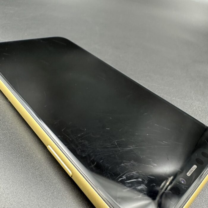 iPhone 11 64GB Yellow - Image 10