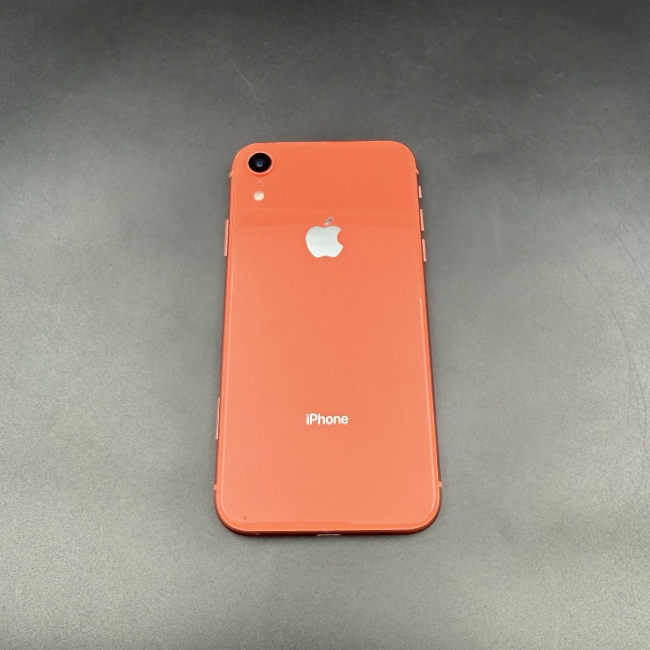 iPhone XR 128GB Coral (Cracked Back) | Swopp
