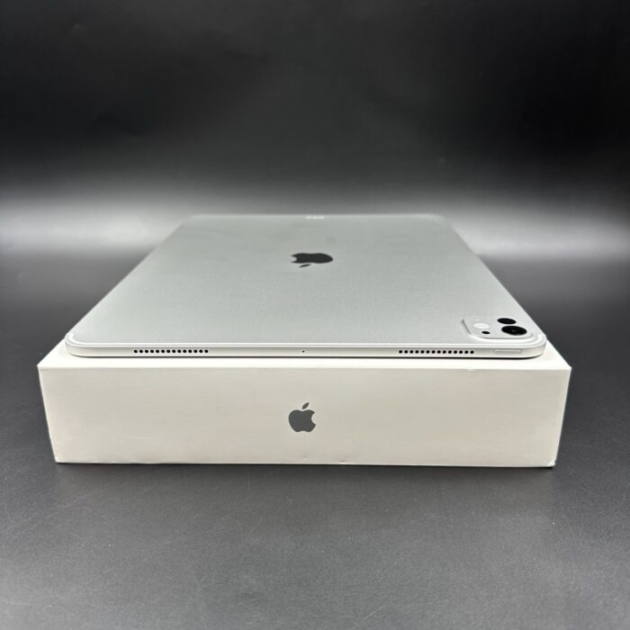 iPad Pro 13-Inch (M4) 256GB WIFI Space Grey - Image 6