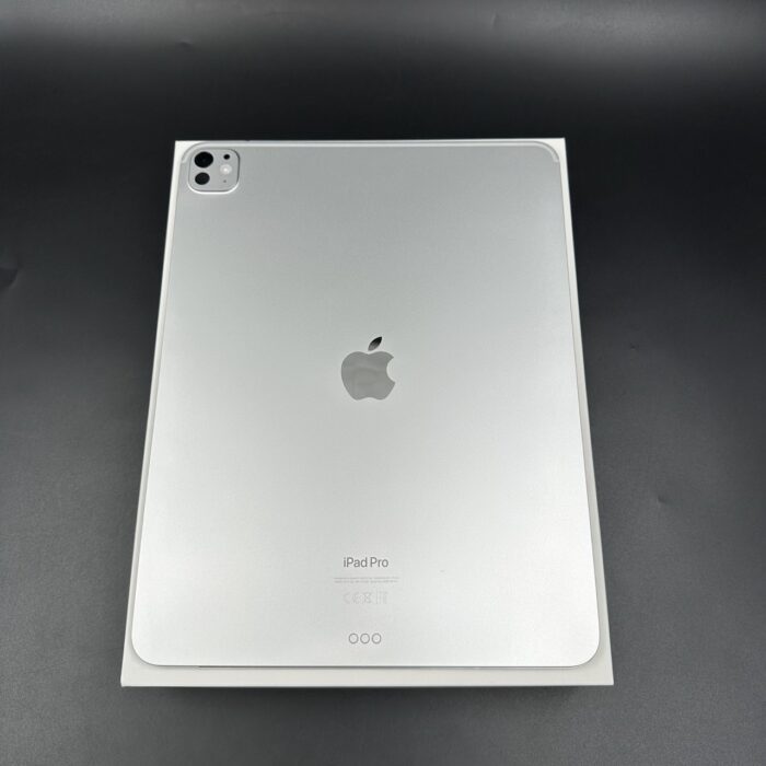 iPad Pro 13-Inch (M4) 256GB WIFI Space Grey - Image 7