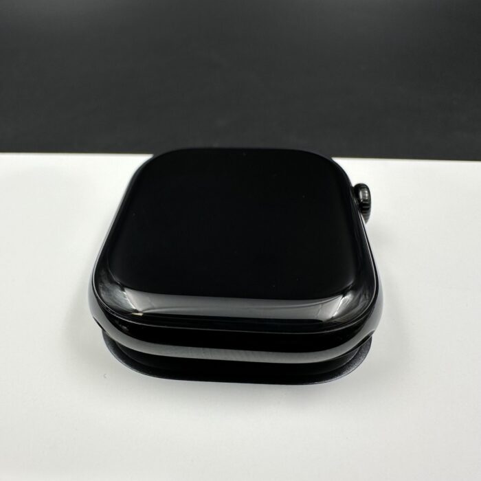 Apple Watch Series 10 46MM Jet Black - Image 3