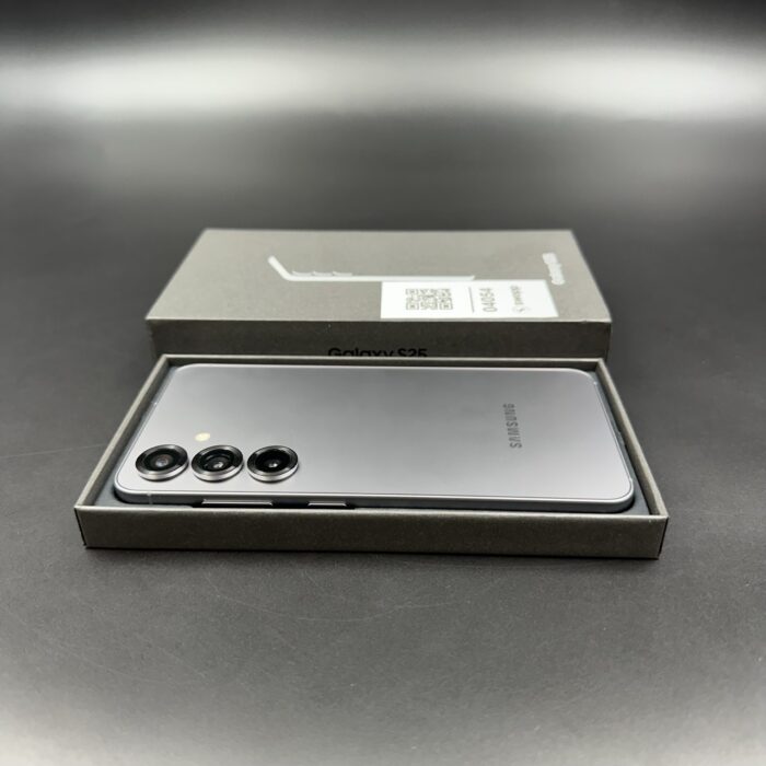 Samsung Galaxy S25 256GB Silver Shadow - Image 2