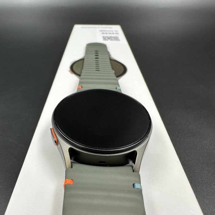 Samsung Galaxy Watch 7 40MM GPS Green - Image 4