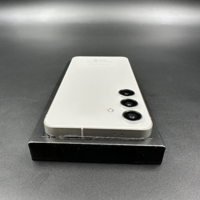 Samsung Galaxy S24 256GB Marble Gray - Image 6