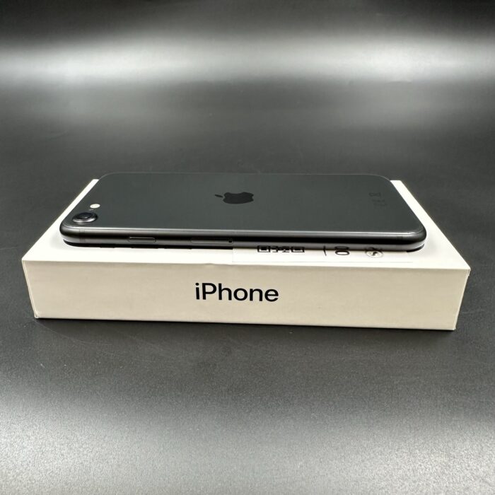 iPhone SE (2nd Gen) 128GB Black - Image 3