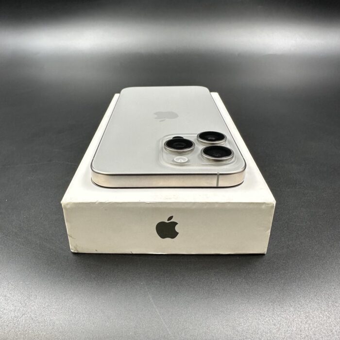 iPhone 15 Pro Max 512GB Natural Titanium - Image 6