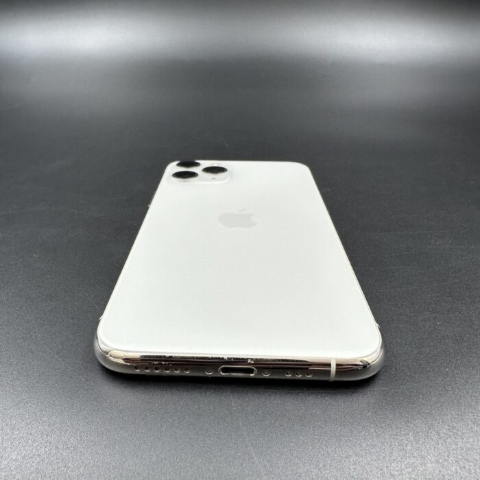 iPhone 11 Pro 64GB Silver - Image 3
