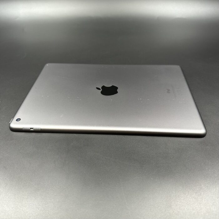iPad 9th Generation 256GB Wifi Space Grey - Image 2