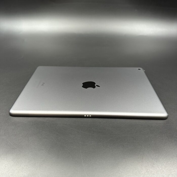 iPad (8th Generation) 128GB Wifi Space Grey - Image 4