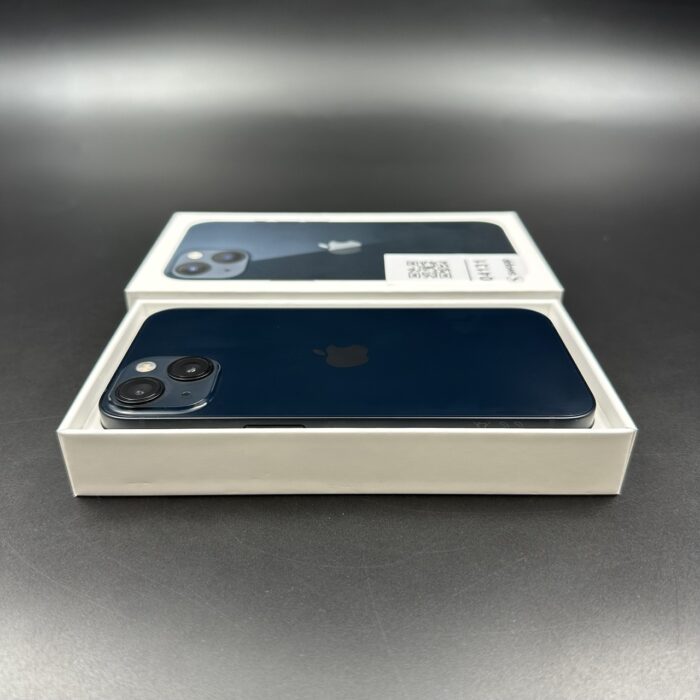 iPhone 13 128GB Midnight - Image 2