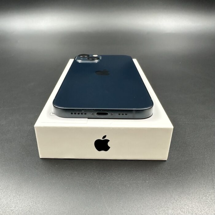 iPhone 13 128GB Midnight - Image 4