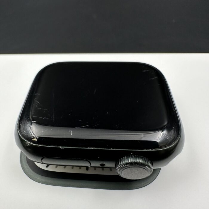 Apple Watch Series 7 41MM Green - Image 4